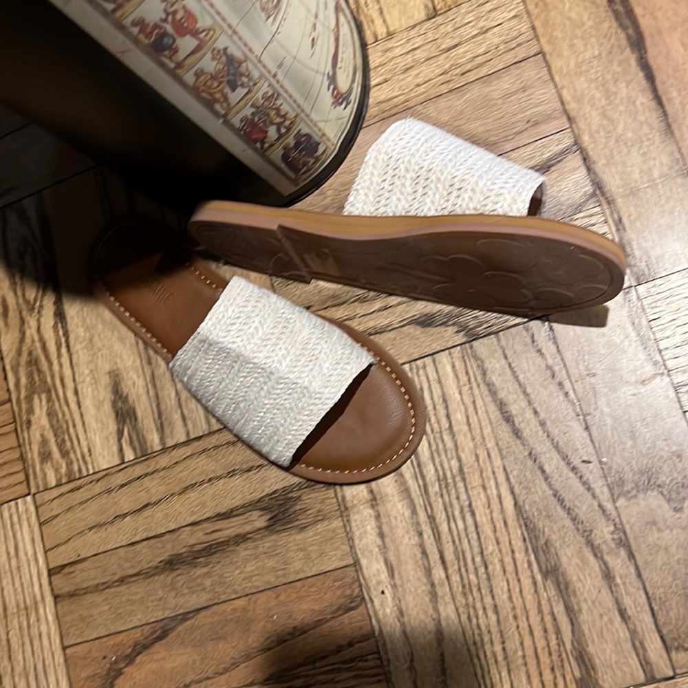 Cushionaire Women's Carly Raffia slide Sandal with Memory Foam